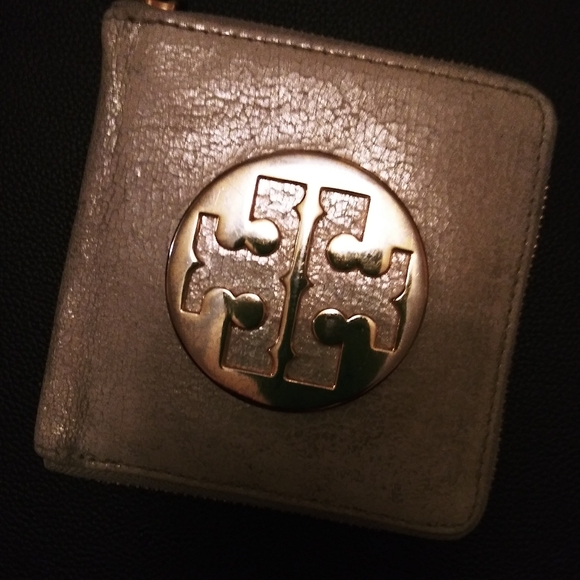 Tory Burch small zip wallet - Picture 7 of 15